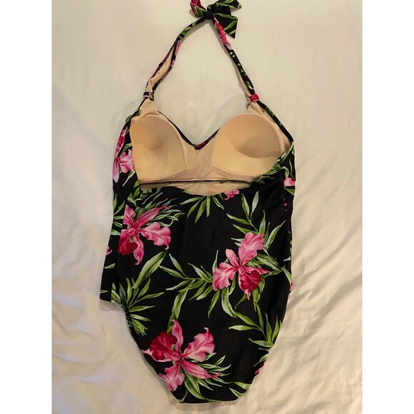 White Stag Halter Swimsuit Womens One Piece Size 3X 22W to 24W Pool Swimwear - Picture 5 of 10